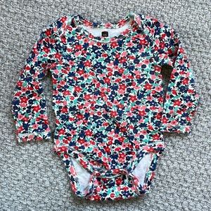 Baby girl, tea collection, onesie, 6 to 9 months
